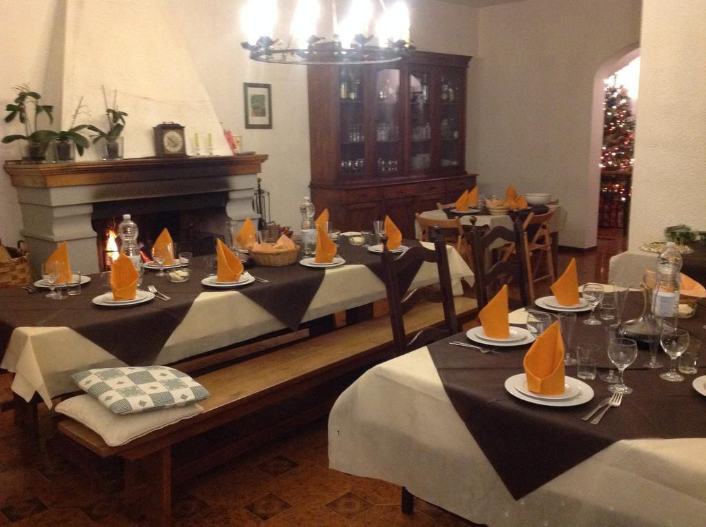Da Ronald ... A Pian Del Papa Guest House Пратовекио Екстериор снимка