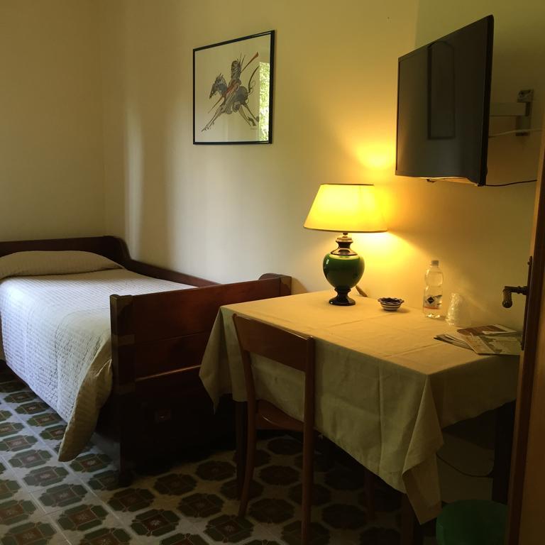 Da Ronald ... A Pian Del Papa Guest House Пратовекио Стая снимка