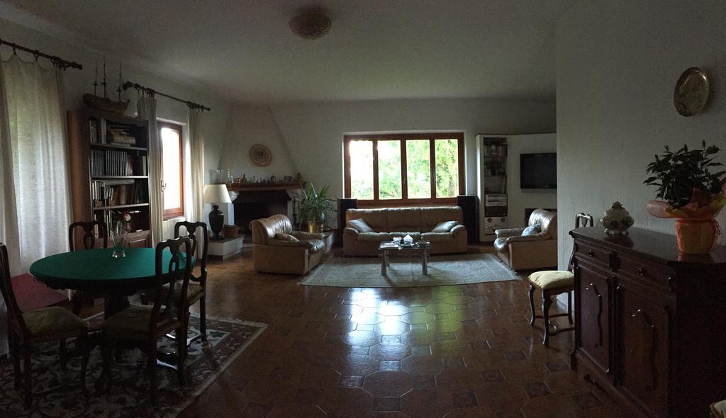 Da Ronald ... A Pian Del Papa Guest House Пратовекио Екстериор снимка